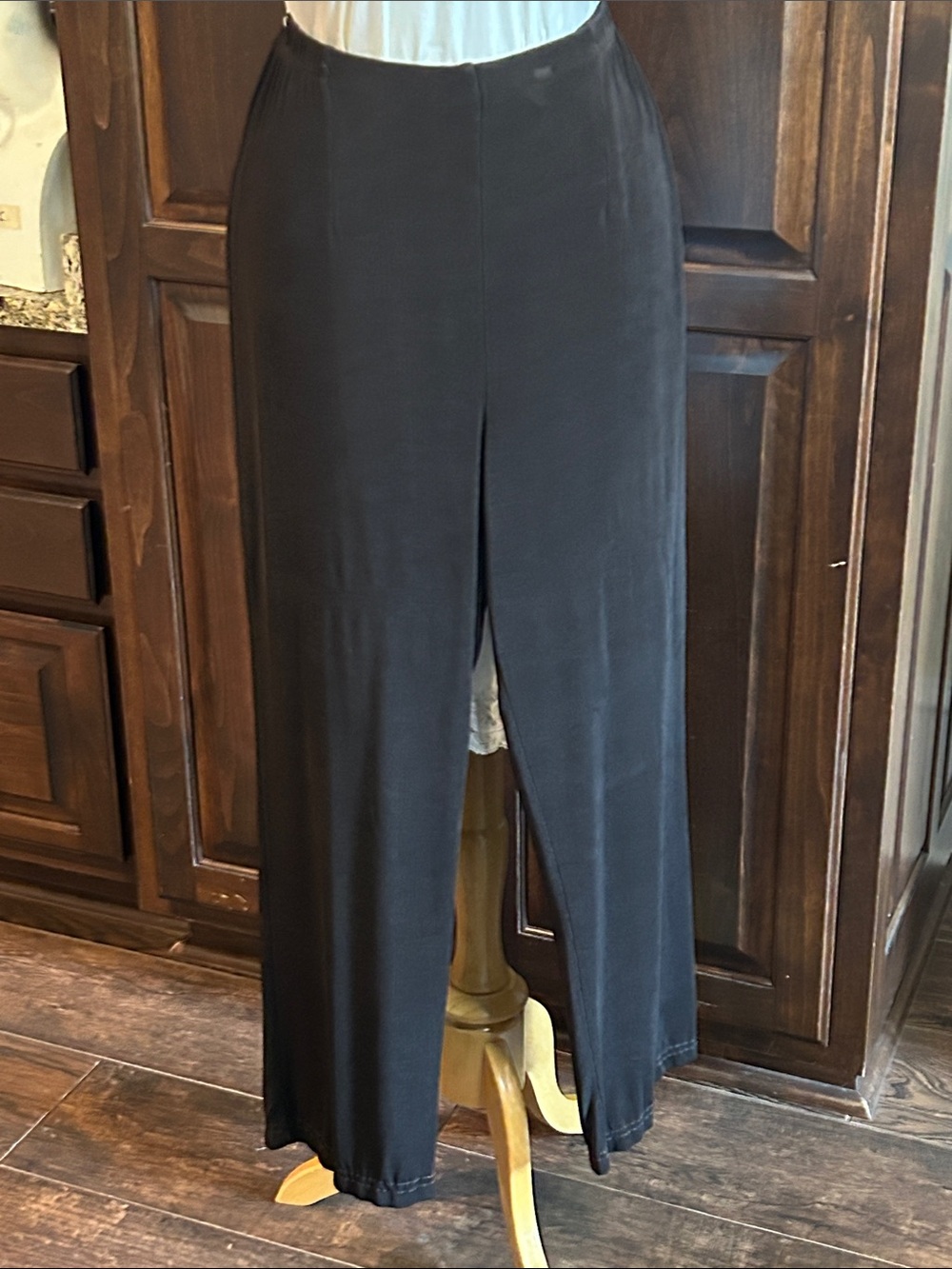 Chico’s Sz 2 Chocolate Brown Travelers Pull on Trouser